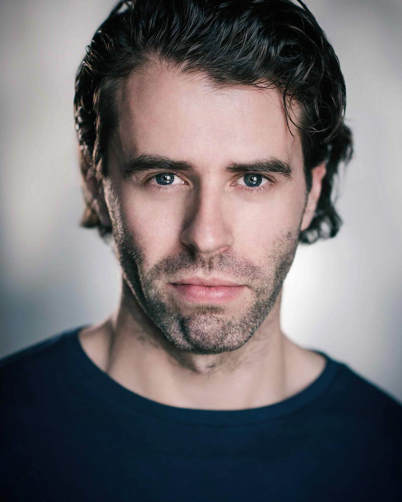 Actors Headshot by Pete Bartlett
